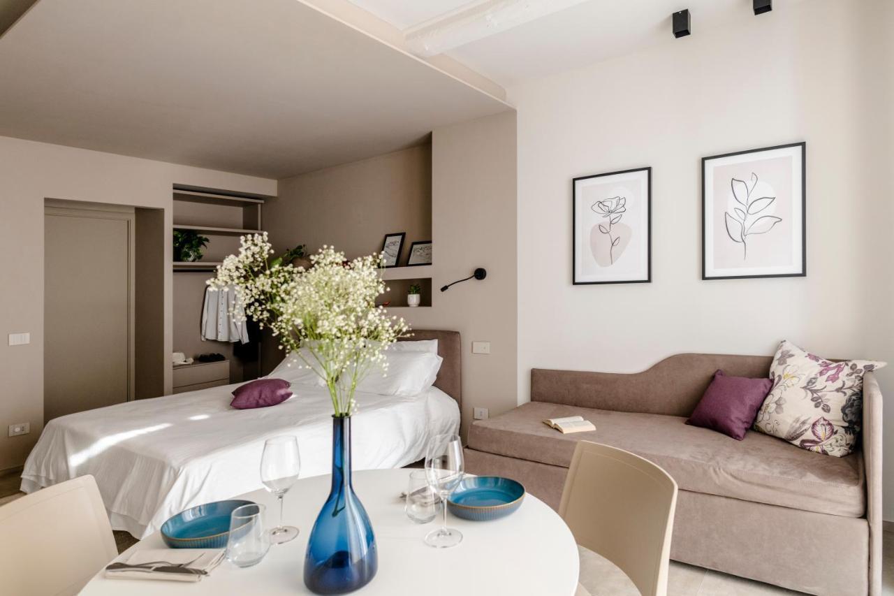 Il Cortile Suites Diano dʼAlba Exterior foto