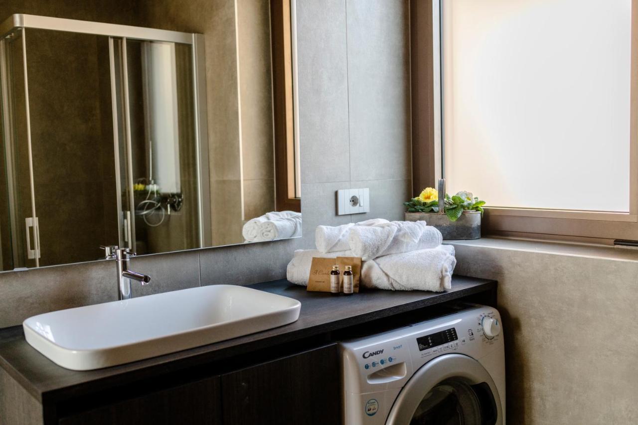 Il Cortile Suites Diano dʼAlba Exterior foto