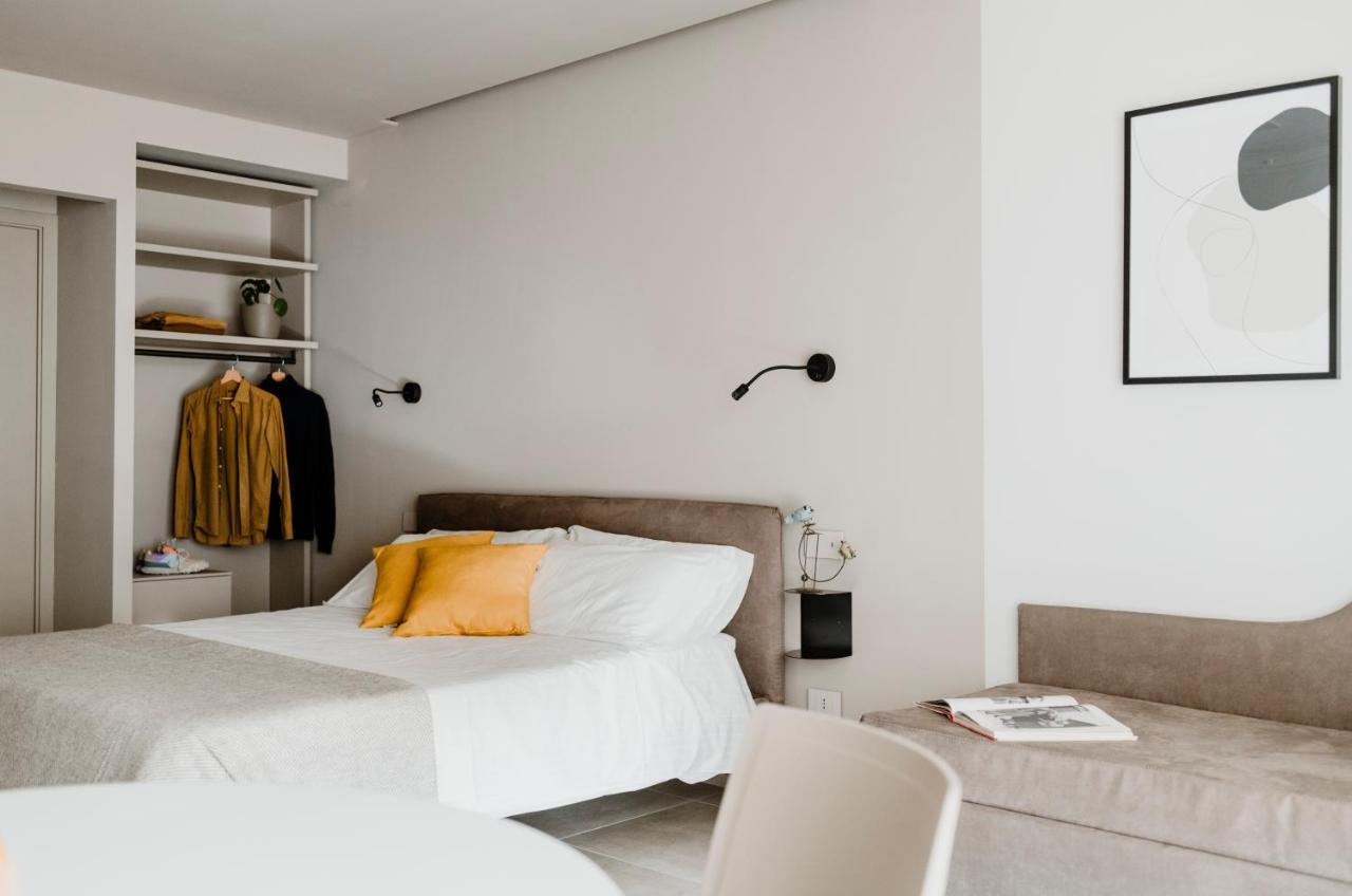 Il Cortile Suites Diano dʼAlba Exterior foto