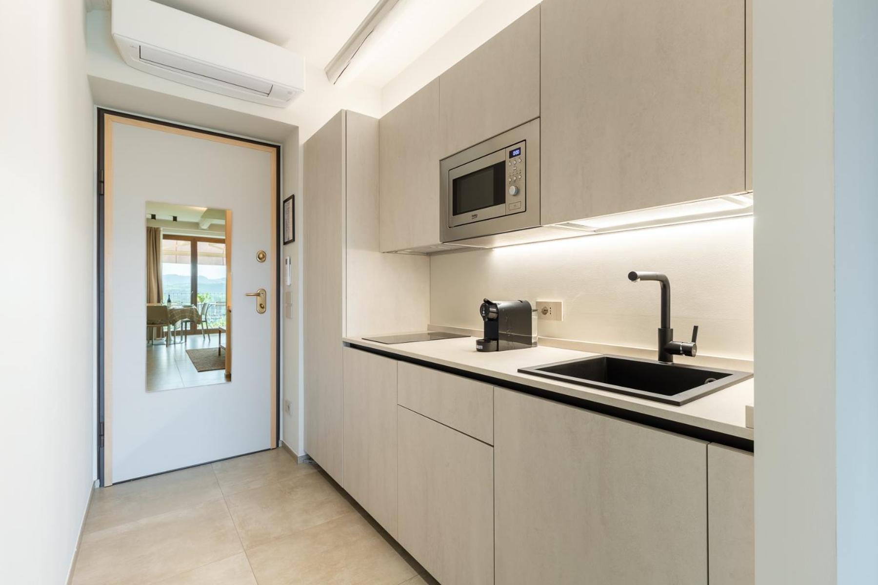 Il Cortile Suites Diano dʼAlba Exterior foto